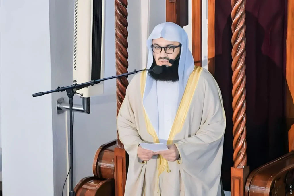 mufti menk performing khutba 